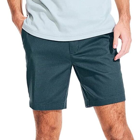 Nautica Men's Classic-Fit 8.5" Deck Short - Picture 2 of 8
